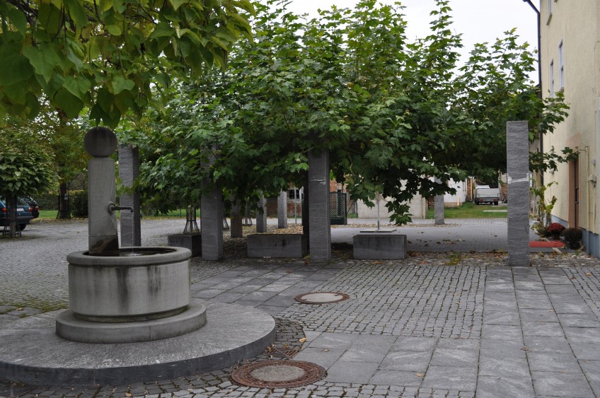 #AUFMACHER# Altenstadt: Grundstücksbesitzer will Mahnmal am Standort der Synagoge abreißen
